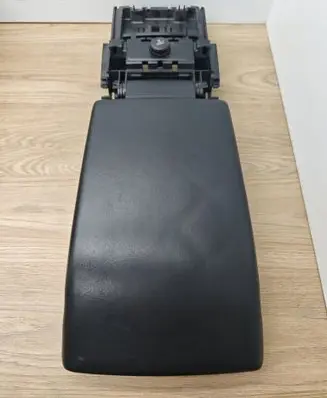 Volvo V70 Armrest 39870952