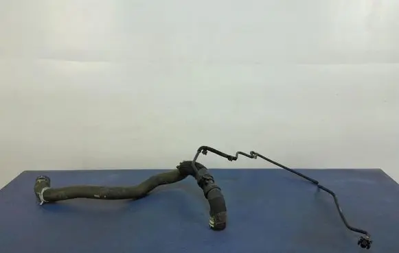 Dacia Jogger Engine coolant pipe/hose 215018090R