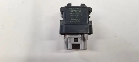 Toyota Avensis T250 Glow plug pre-heat relay 2861067010 1567000671