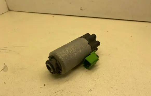 BMW 5 GT F07 Seat adjustment motor 913018102 RZ55AWA 769X24