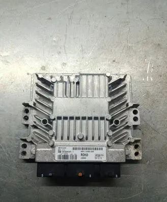 Ford Focus Engine control unit/module 6m5112a650akb