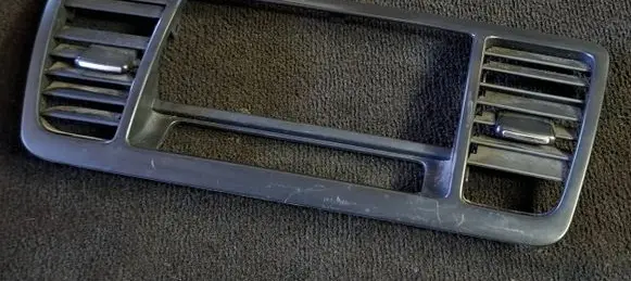 Subaru Legacy Dash center air vent grill
