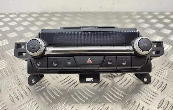 Mazda 3 Climate control unit BDMW61190A A2C17448603