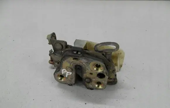 Opel Tigra A Front door lock 