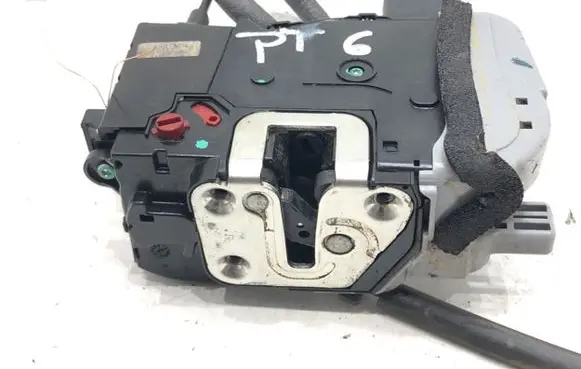 KIA Sportage Rear door lock