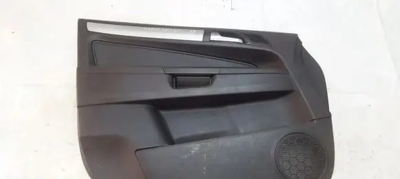 Opel Zafira B Front door card panel trim 13266535