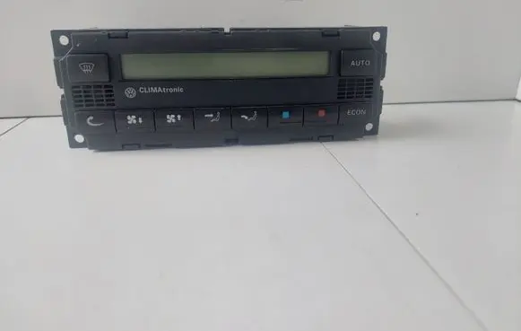 Volkswagen PASSAT B5 Climate control unit