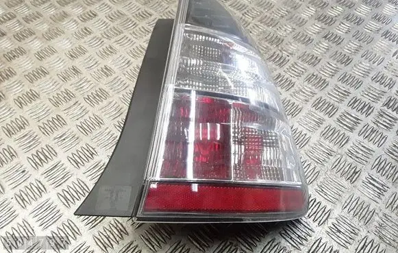 Toyota Prius (XW20) Rear/tail lights 08-212-19j8r-b 08-312-1994r-b