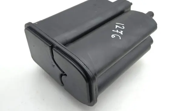 Active carbon filter fuel vapour canister