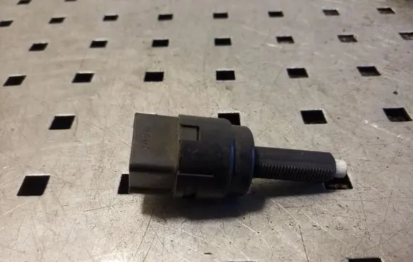 Honda CR-V Brake pedal sensor switch 402D