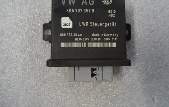 Audi A4 S4 B5 8D Light module LCM 8K5907357B