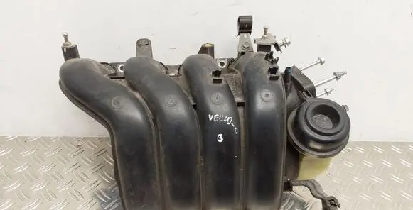 Toyota Verso Intake manifold 1028856S01