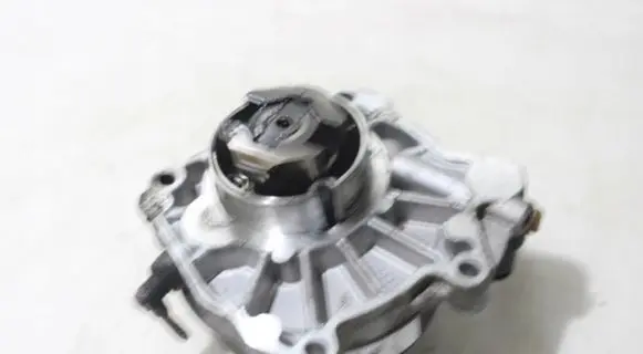 Opel Vectra C Vacuum pump