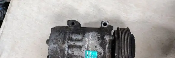 Renault Laguna I Air conditioning (A/C) compressor (pump) 7700111289 0593006834 SD7N15