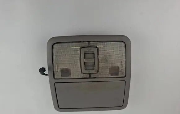 Toyota RAV 4 (XA30) Front seat light 8126042010