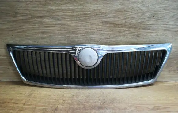 Skoda Octavia Mk2 (1Z) Front grill 1Z0853668