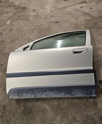 Volvo XC70 Front door