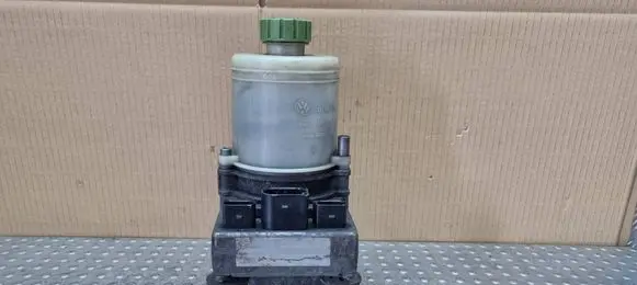 Skoda Fabia Mk1 (6Y) Power steering pump 6Q0423155AA