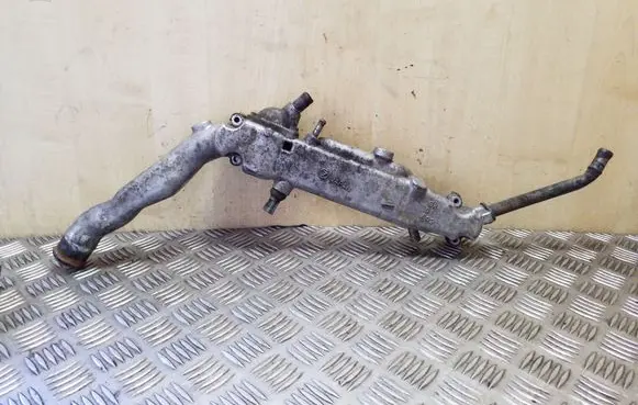 Subaru Forester SH Engine coolant pipe/hose