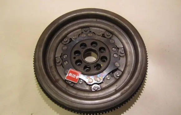 Volkswagen Golf VI Flywheel GTI20TFSICCZB155kw