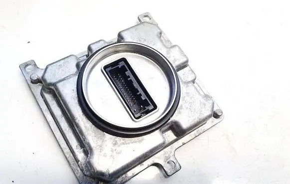 Mazda CX-30 Headlight ballast module Xenon dpth67890