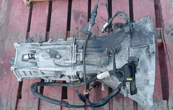 Jaguar F-Pace Manual 6 speed gearbox 