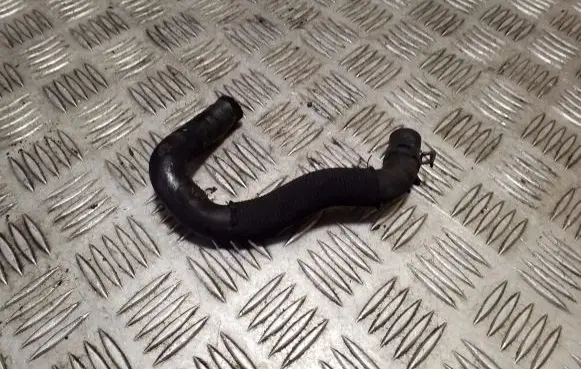 Nissan X-Trail T32 Engine coolant pipe/hose