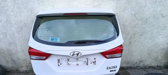 Hyundai ix20 Tailgate/trunk/boot lid 