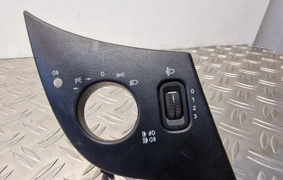 Mercedes-Benz A W168 Headlight level height control switch 1685450191