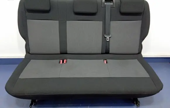 Peugeot Expert Second row seats 