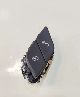 Mercedes-Benz C W205 Central locking switch button A205905515