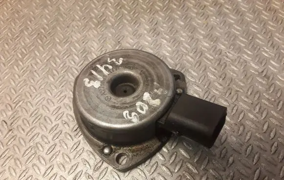 Mercedes-Benz CLK A209 C209 Camshaft pulley/ VANOS 2710510177 A2710510177