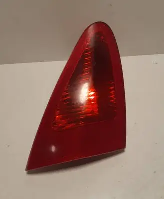 Alfa Romeo 147 Tailgate rear/tail lights 03320010 46556346 6747825