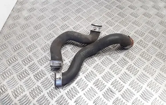 Mercedes-Benz E W212 Engine coolant pipe/hose A2045013482 A2045013382