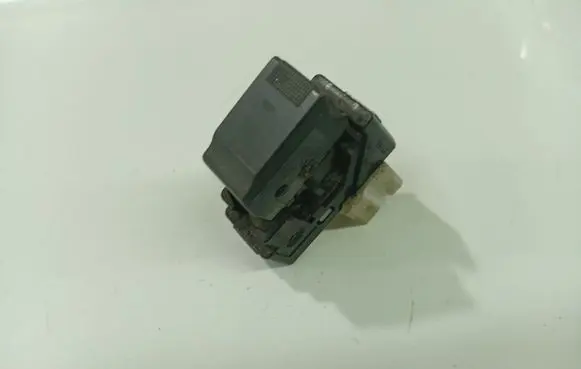 Subaru B9 Tribeca Electric window control switch 