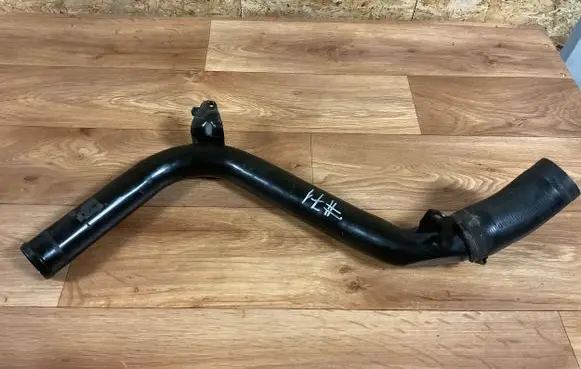 Ford Mondeo MK IV Intercooler hose/pipe