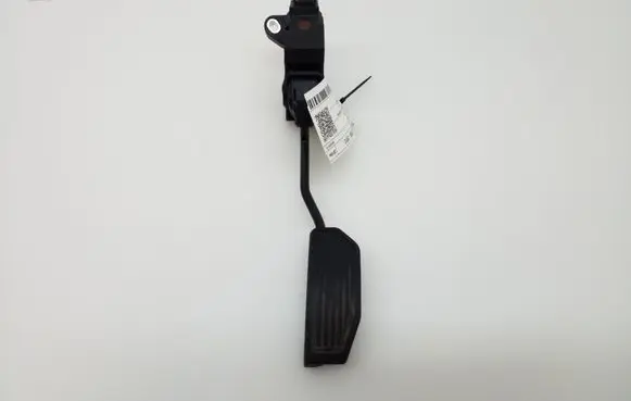 Toyota Avensis T270 Accelerator throttle pedal 7811005021