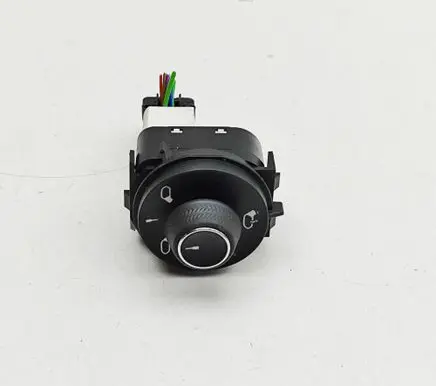 DS Automobiles 7 Crossback Wing mirror switch 9817840980
