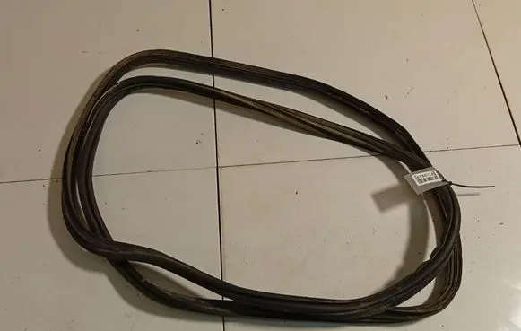 Opel Zafira B Trunk rubber seal (body) 
