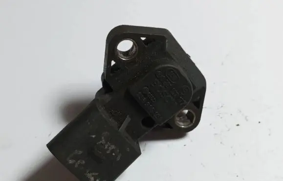 Volkswagen PASSAT B6 Air pressure sensor 038906051 0281002177