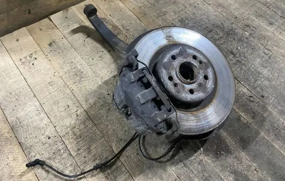 Mercedes-Benz R W251 Front wheel hub 06064502