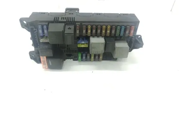 Mercedes-Benz E W211 Fuse box set 2115453901 211545390109