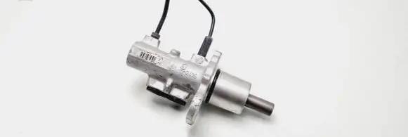 Volkswagen PASSAT B5 Master brake cylinder 142435