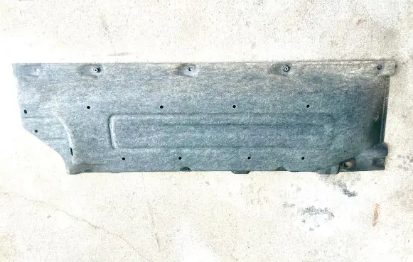 KIA Sportage Center/middle under tray cover 84227R2000