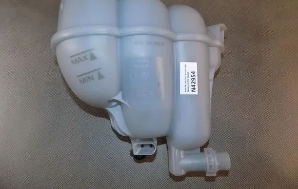 Audi A8 S8 D5 Coolant expansion tank/reservoir 4N0121403H