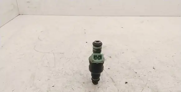 BMW 5 E39 Fuel injector 0280150415
