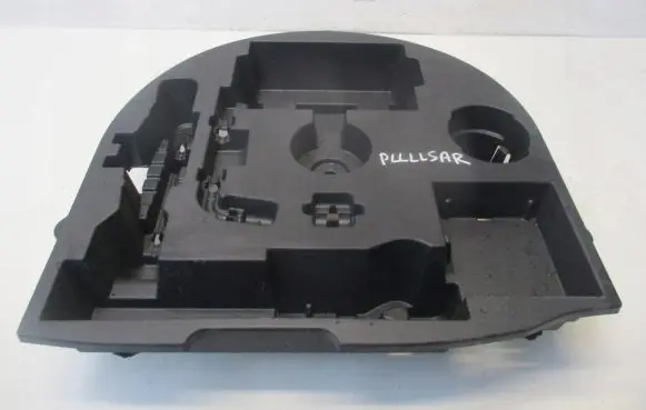 Nissan Pulsar Spare wheel section trim 