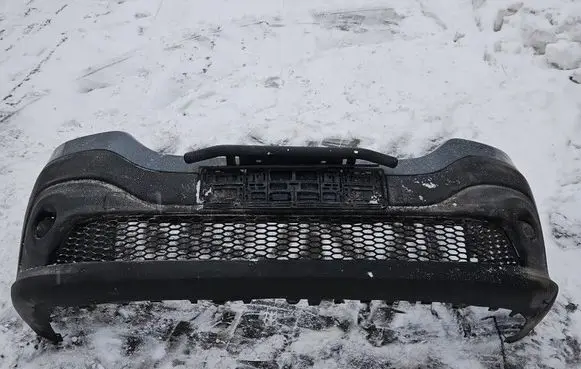 Renault Trafic III (X82) Front bumper 620223380R IMPRK1546293