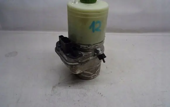 Volkswagen Polo Power steering pump 6Q0423156AB
