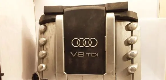 Audi A8 S8 D3 4E Engine cover (trim) 057103925